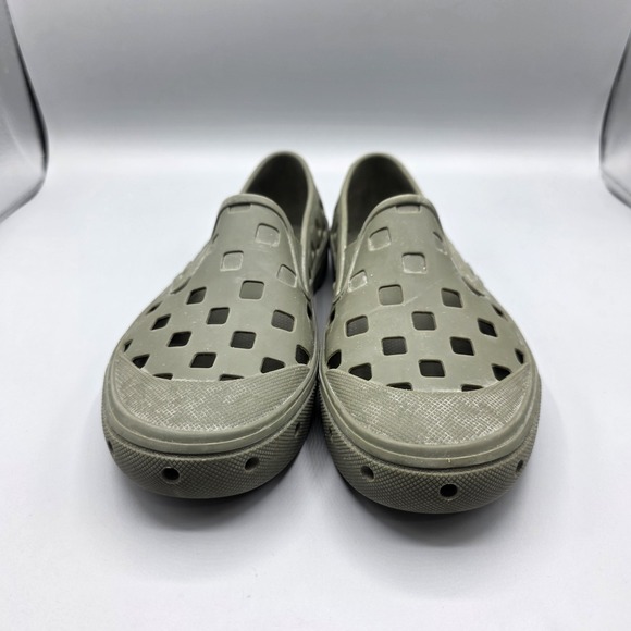 VANS TRK Shoes Womens 6 Green Rubber Breathable Slip On Waterproof Lightweight - Picture 3 of 14